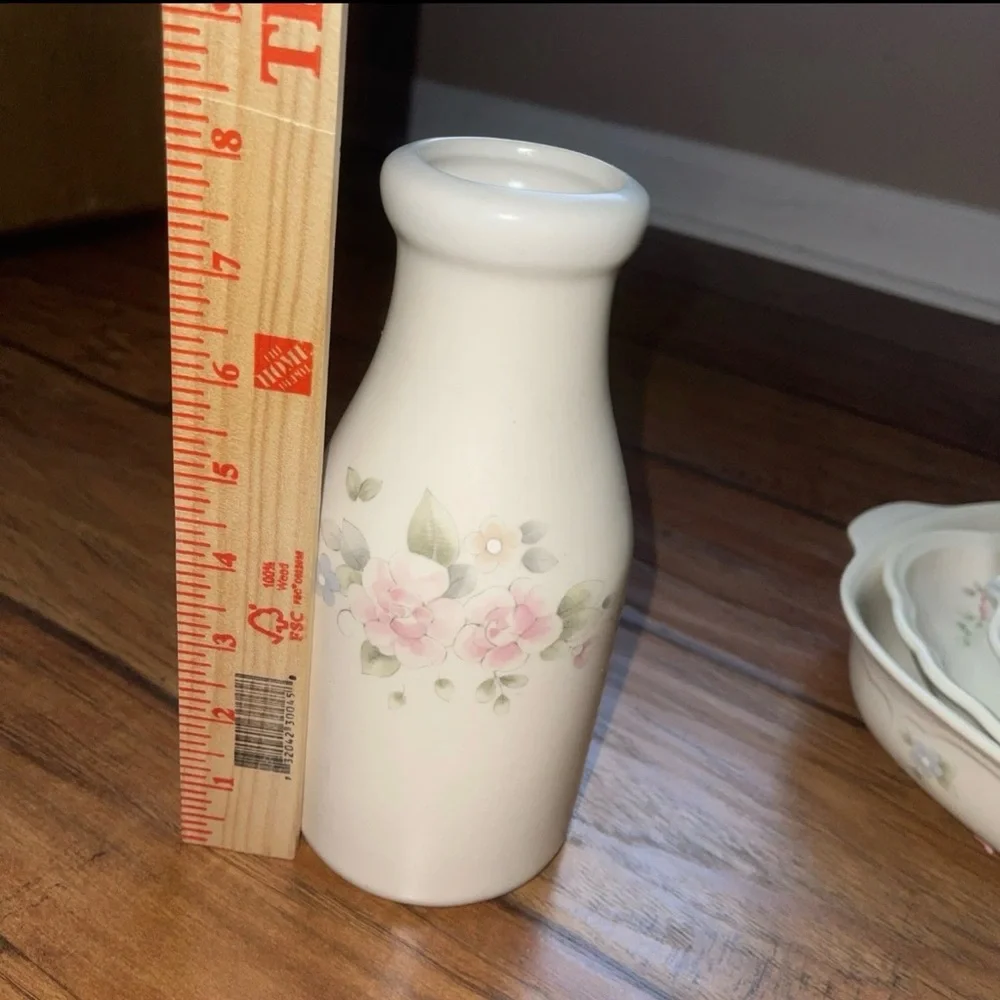 Pfaltzgraff Tea Rose Milk Jug Jar Vase Stoneware EUC